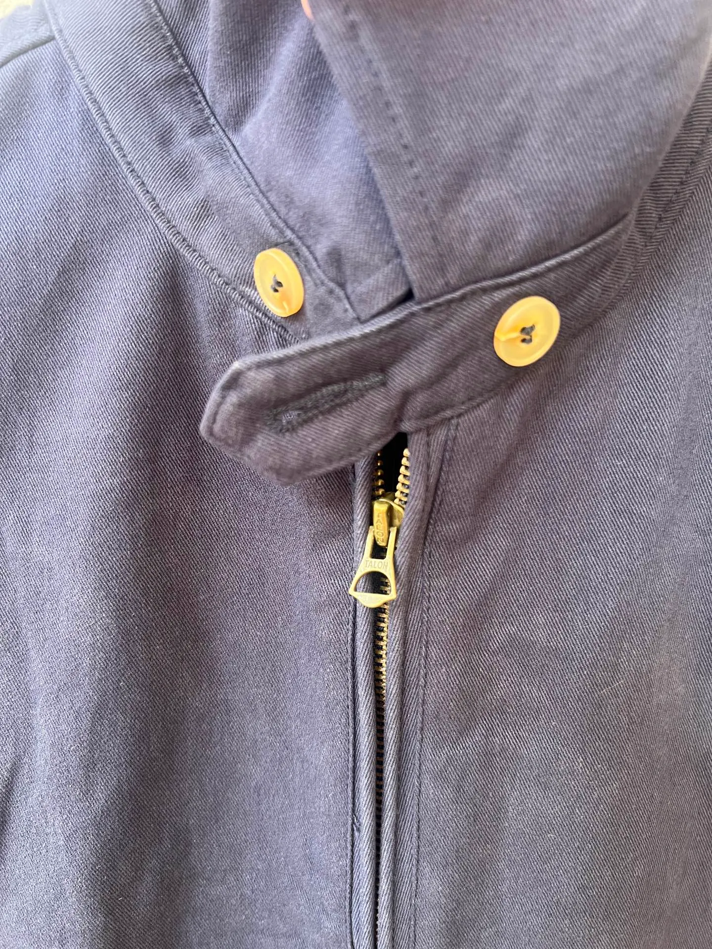 P310 Ralph Lauren autumn old style classic lapel women's twill washed jacket, a popular item in Xiaohongshu's major live broadcast rooms, pony embroidery on the chest, cracked printed letters on the sleeves, customized hardware accessories, and restored workmanship details